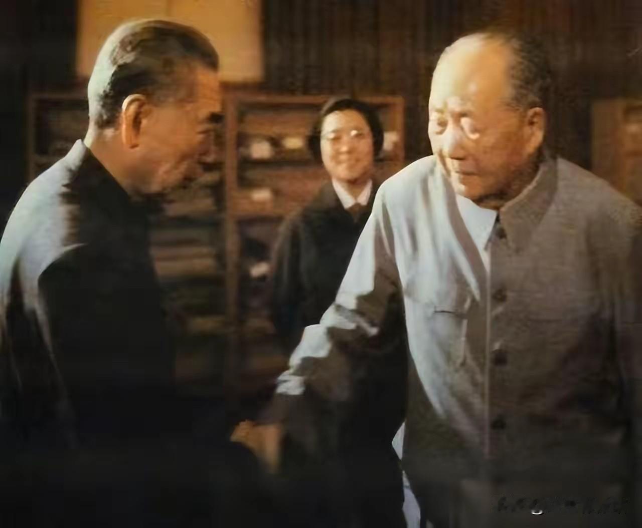 記念毛主席130周年