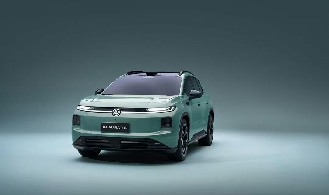 一汽-大众ID. AURA T6在北京车展上首发亮相，还是挺受欢迎的。

这款车