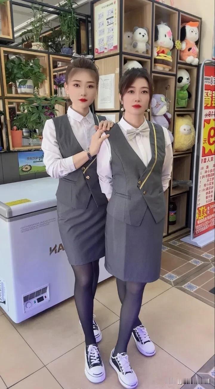 十一不放假也觉得挺好的，哪哪都是人也挤来挤去的，还要消费，上班多好，还能赚钱，看