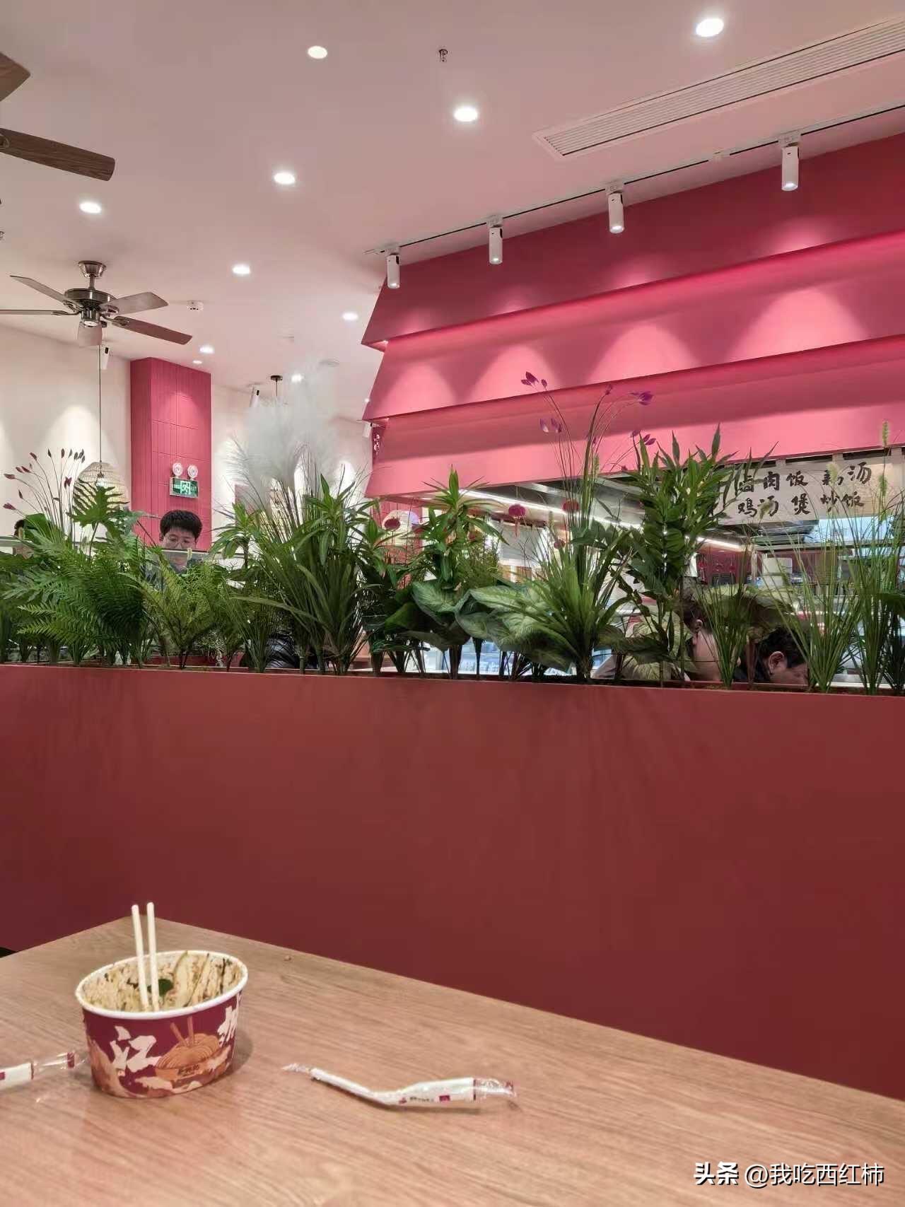 同事辞职要走了，我想在走前请她吃个饭，感谢她对我的帮助，结果却遭到老公的反对
他