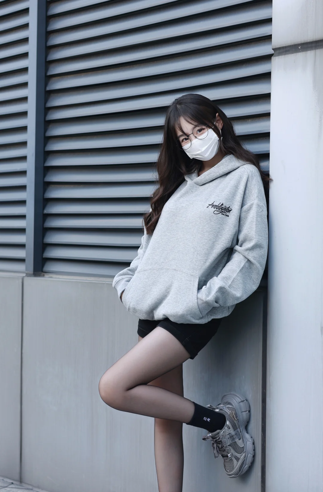 🗞️灰卫衣➕黑丝yyds