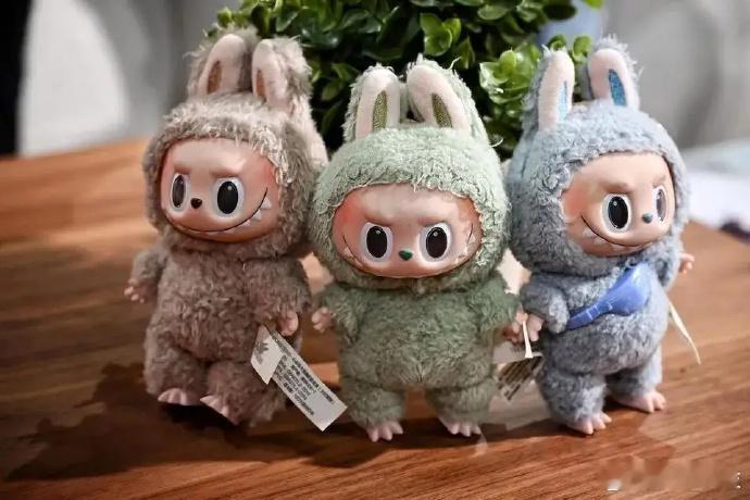 LABUBU 价格崩盘你的偶偶回家了吗？ ​​​