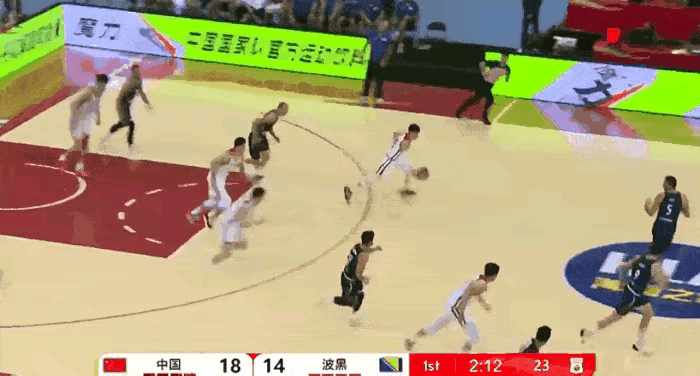 廖三宁这快攻，炫！[鼓掌]转身过人，轻松挑篮！[赞][赞][赞]然后，妙传助攻，