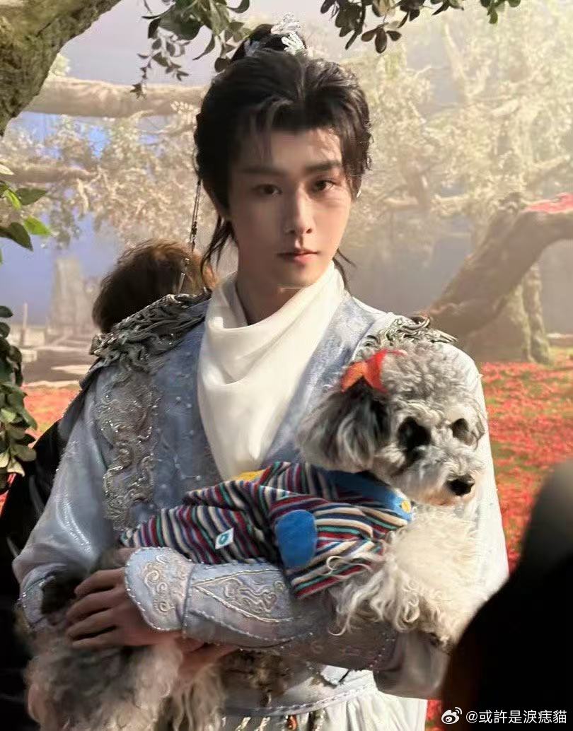 田嘉瑞第三个代表作杨迪你可以提问田嘉瑞三部作品了终于等到月鳞绮纪，田嘉瑞成功解锁