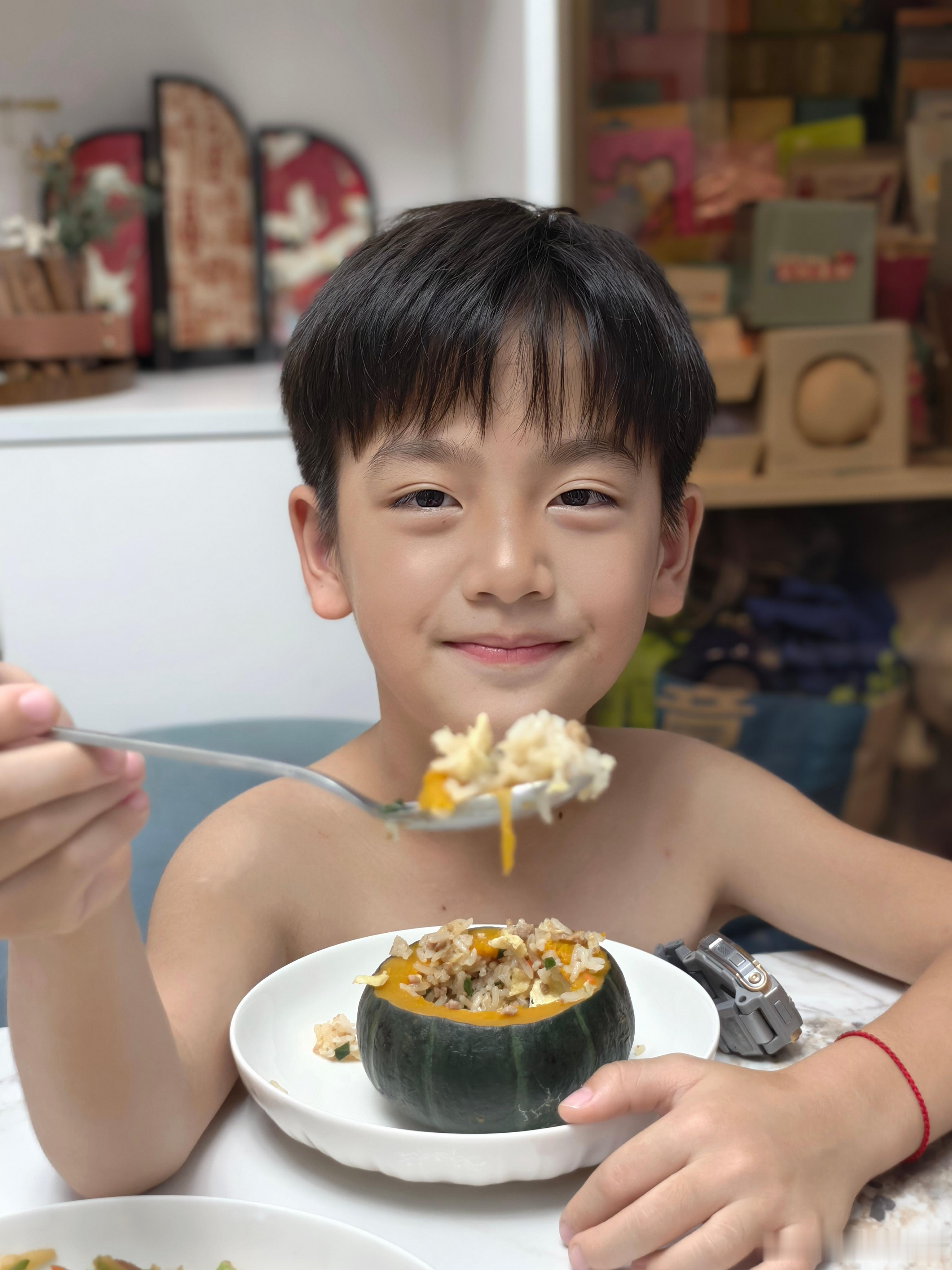 午饭时间到[照相机]陈羽宸日常[超话]每天请保持微笑🙂 ​​​