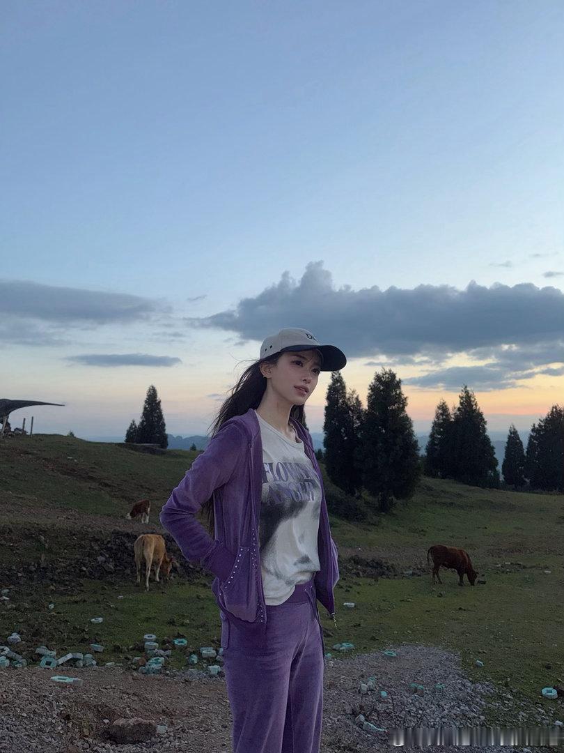 在我们贵州乌蒙山随便按的几张照片发story都以为在新疆哈哈哈哈 ​​​
