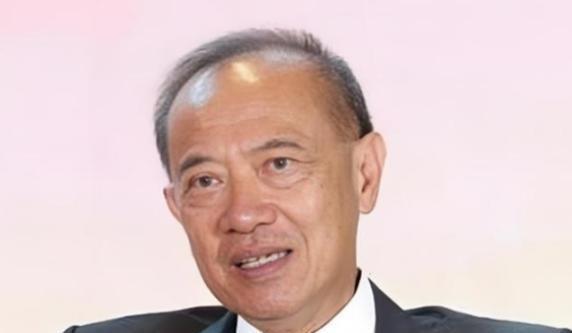 杨荣文早就把话挑明了：中美短期内根本打不起来，台湾不过是美国手里一枚可以牺牲的棋