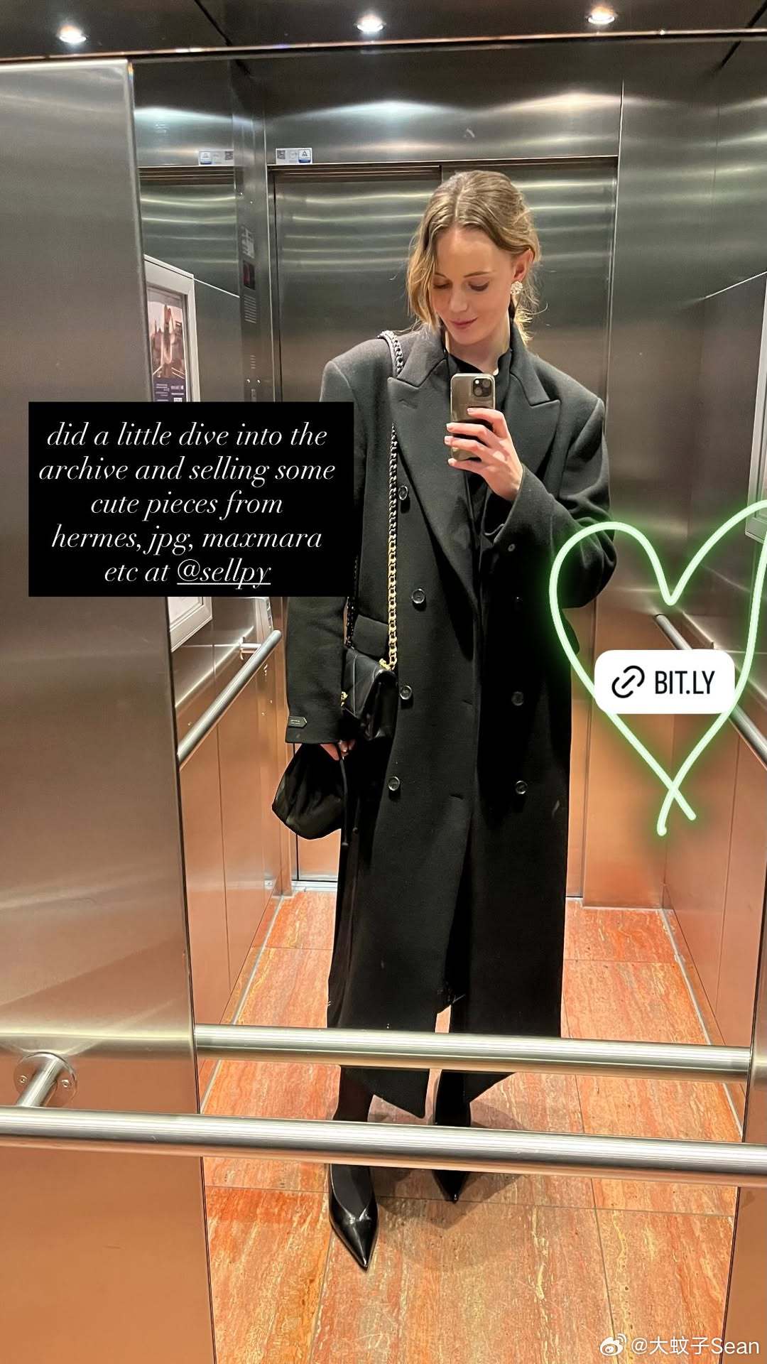 Frida gustavsson弗丽达古斯塔夫松晒新私照，顺便更新自己的二手商城