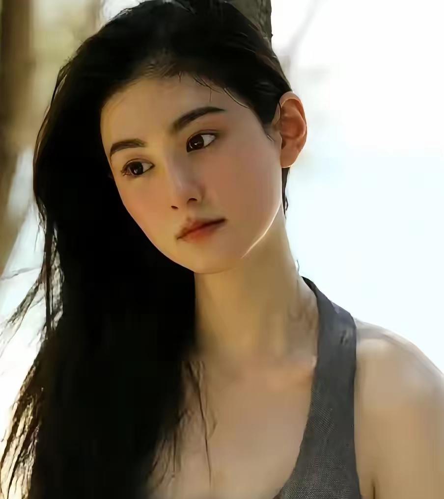 从芭蕾钢琴双十级，到手握九所艺术院校合格证，一路寒窗苦读走到镜头前，新人演员韩沛