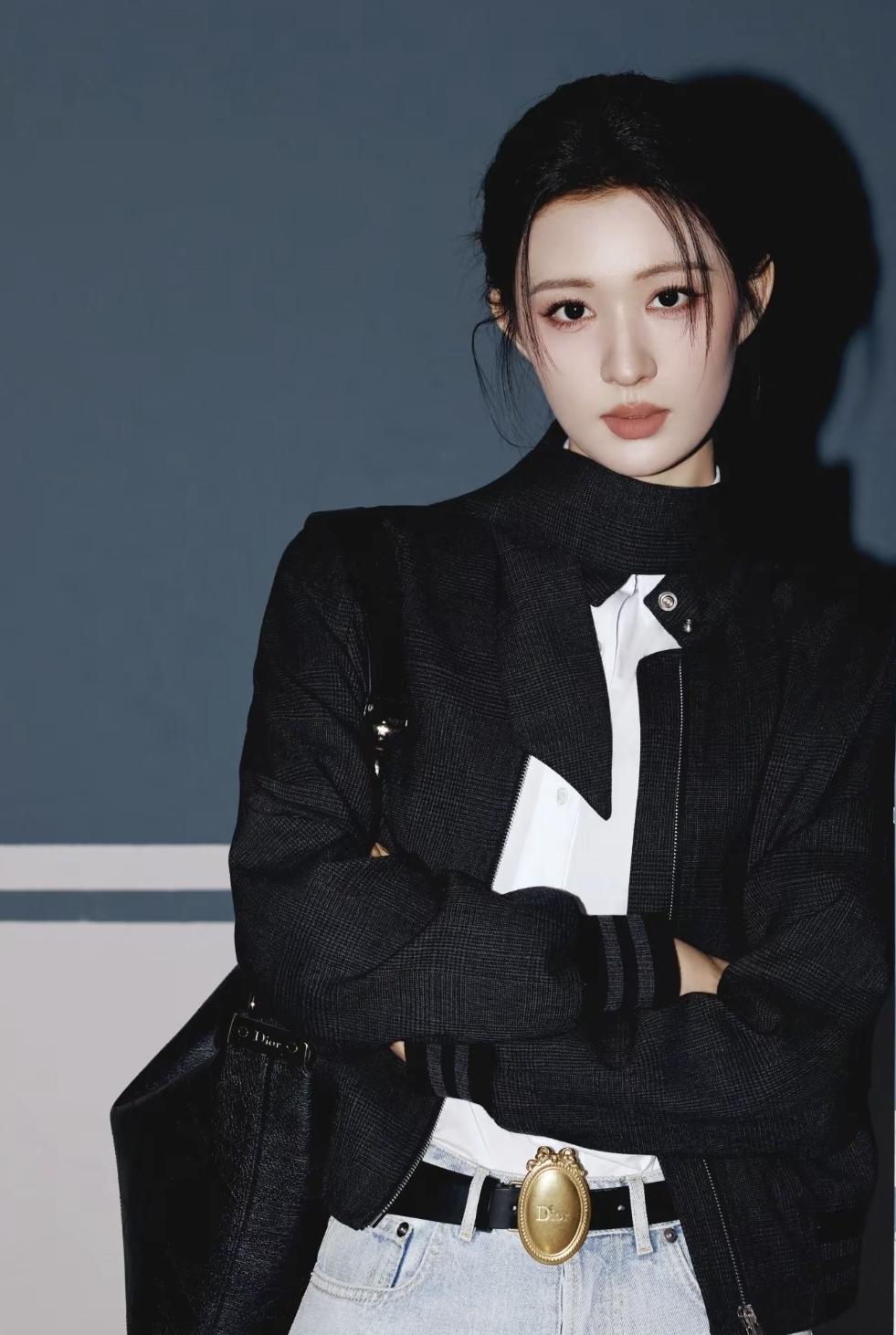  惊艳定格，属于王楚然的高光时刻[比心]美到失语，王楚然太绝了[赞]娱乐明星