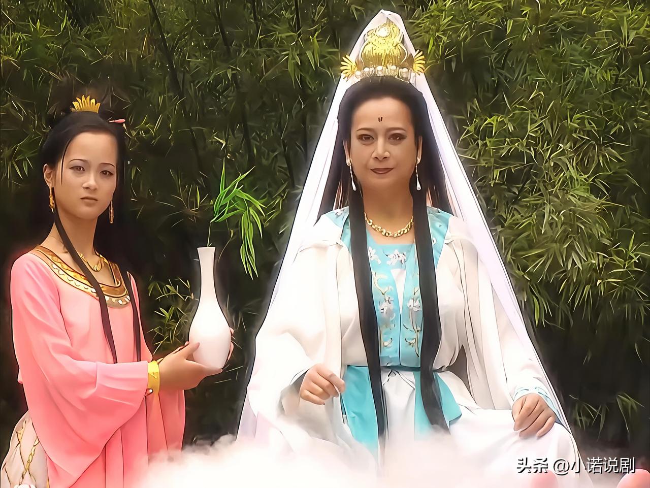 捧珠龙女，也叫善财龙女，她是观音菩萨身边的胁侍 兼弟子，与善财童子并称为金童玉女