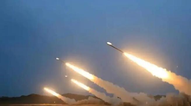 伊朗最大岛屿被炸了！
3月31日，伊朗卫生部官员发布消息称，伊朗最大岛屿--格什