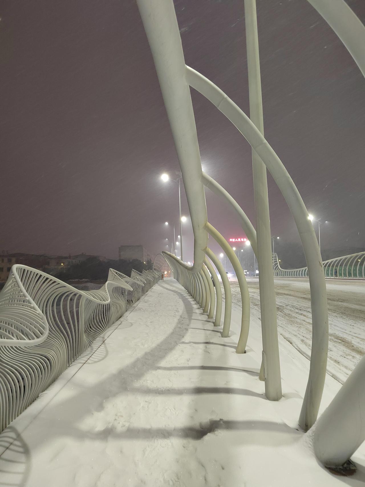 分享一张相册里随手拍的天空