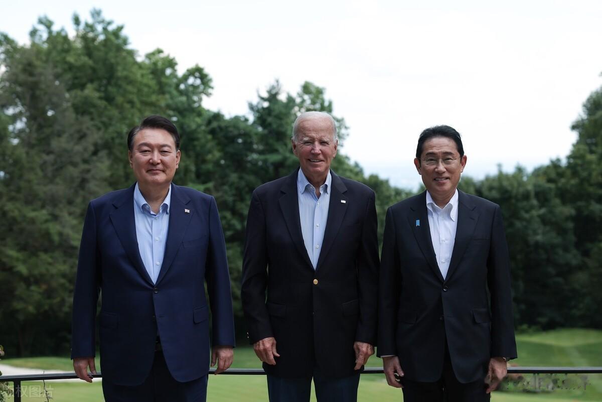 父亲去世，尹锡悦仍坚持参加韩美日峰会，针对中国，韩要举行下届峰会

尹锡悦上台后