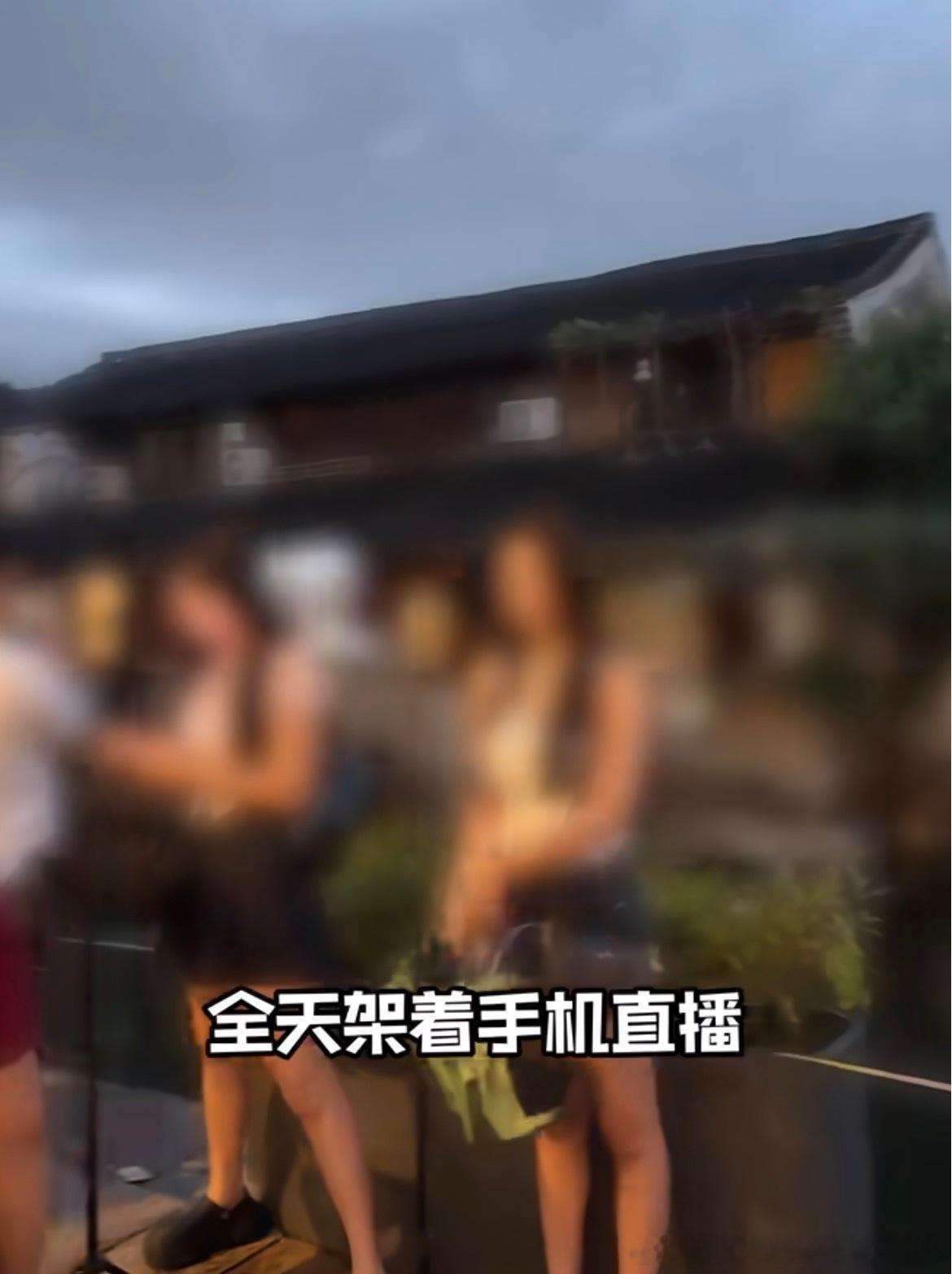 爷爷提前剪葫芦是给流量的一记耳光葫芦娃爷爷 流量暴力 前几天靠看这个新闻治愈，觉