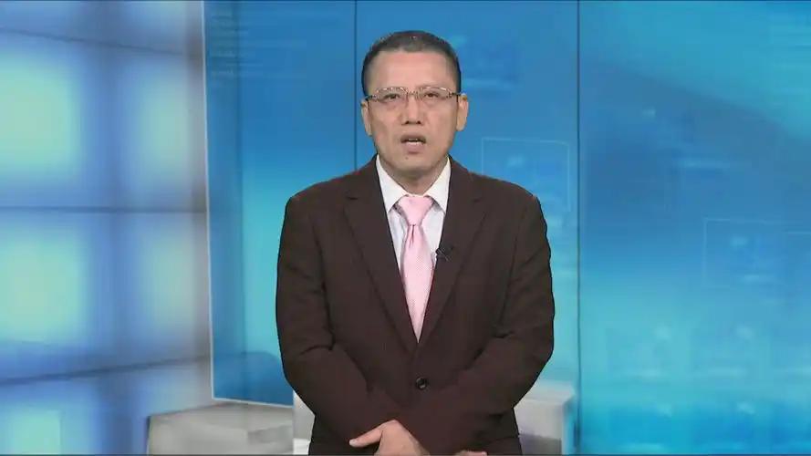 一谈到俄乌战争，他就如同打了鸡血一样兴奋，把泽连斯基吹嘘的神乎其神，似乎他就是能