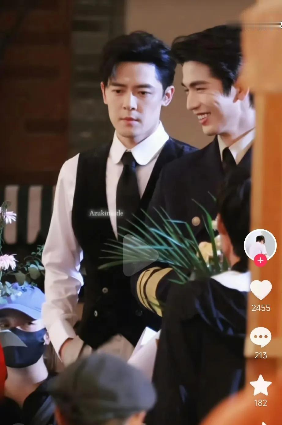 真的不懂为什么会夸张凌赫是顶级帅哥，他连奔四的付辛博都比不上，但凡看过张凌赫的剧