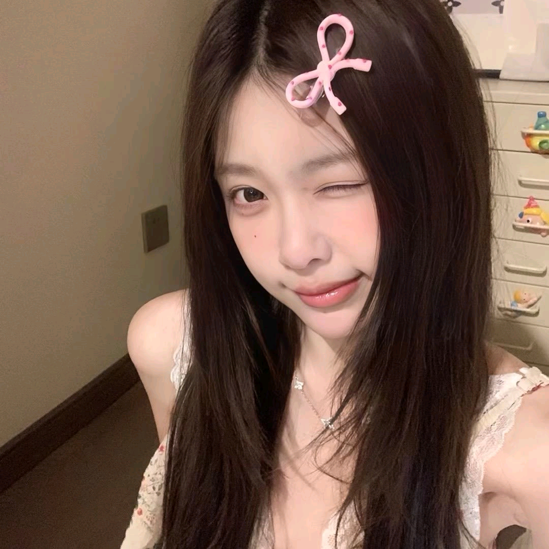 女头 