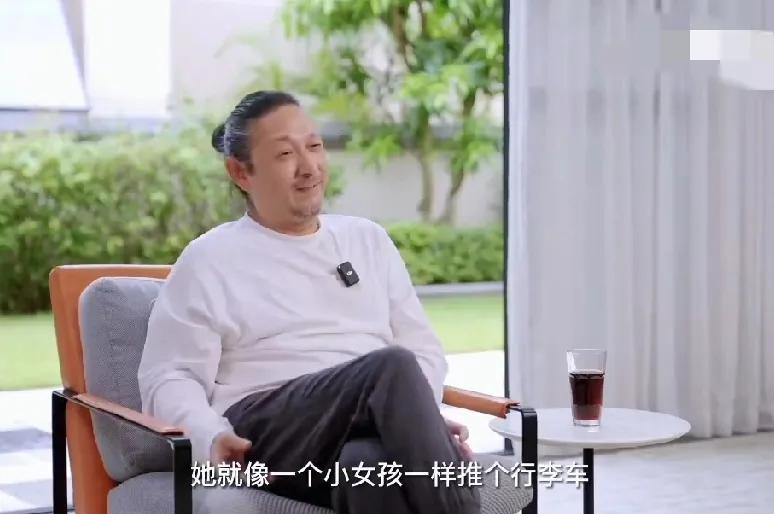主持人问三宝老师，为什么当初会选择和万千惠结婚？

三宝是这样说的，
“我碰到了