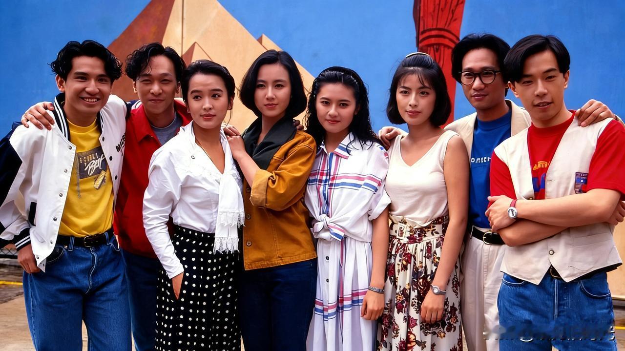 90年代初，香港娱乐圈有两个团体比较热门。

他们一个是靠摇滚音乐走红的beyo