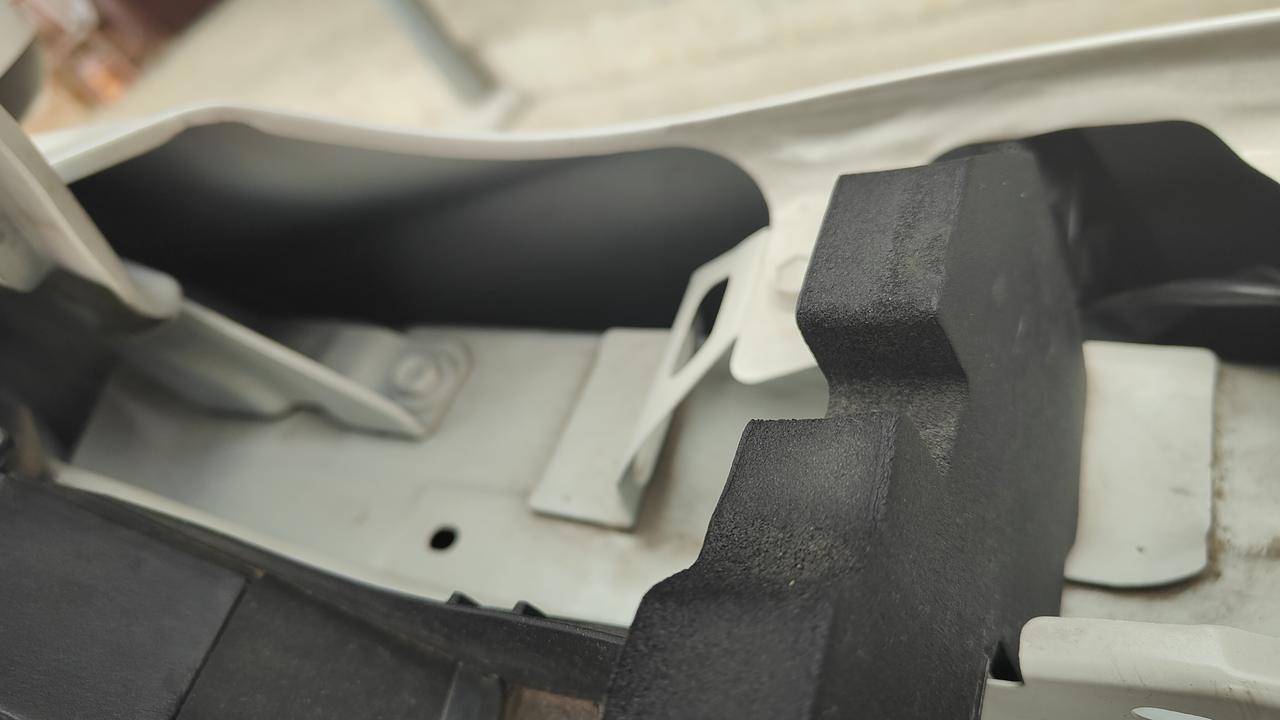 日产轩逸的铁皮是所有汽车
里面最薄的，没有之一