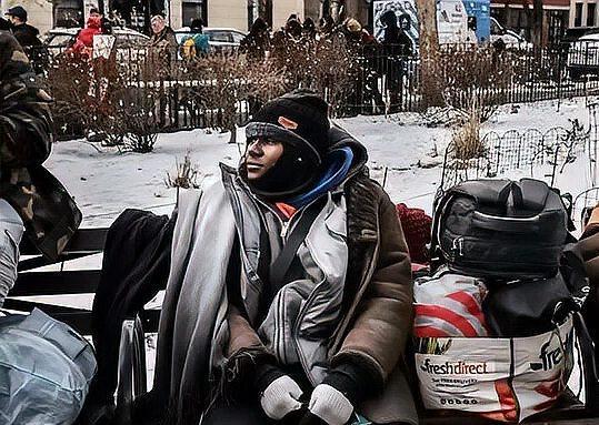 美国“斩杀线”火出圈！公知吹的美国梦，原来都是坑普通人的
 
家人们谁懂啊！游戏