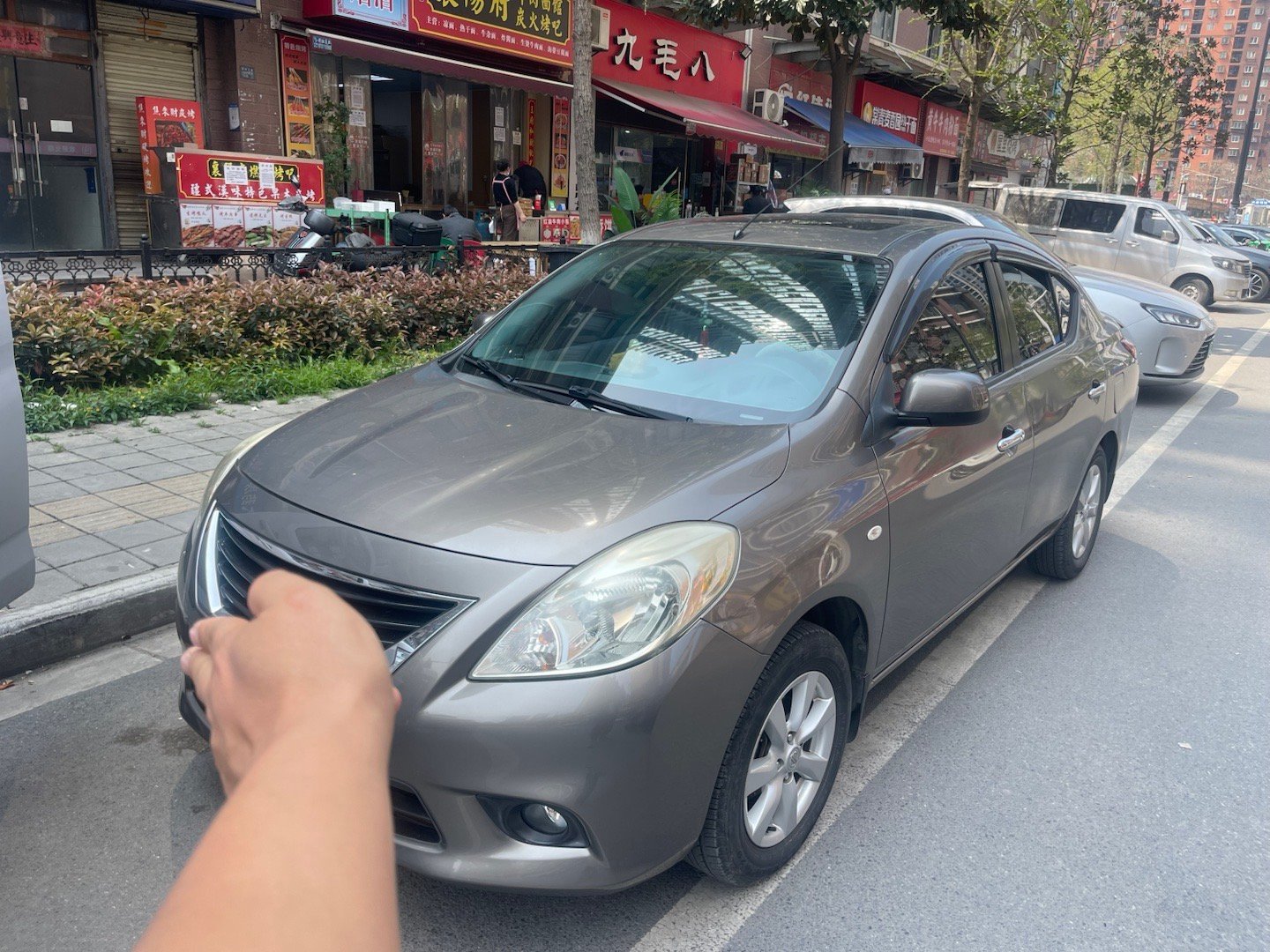 拿下部队退休60后大叔小阳光13年 1.5L自动豪华版  一手车实表7万公里 极