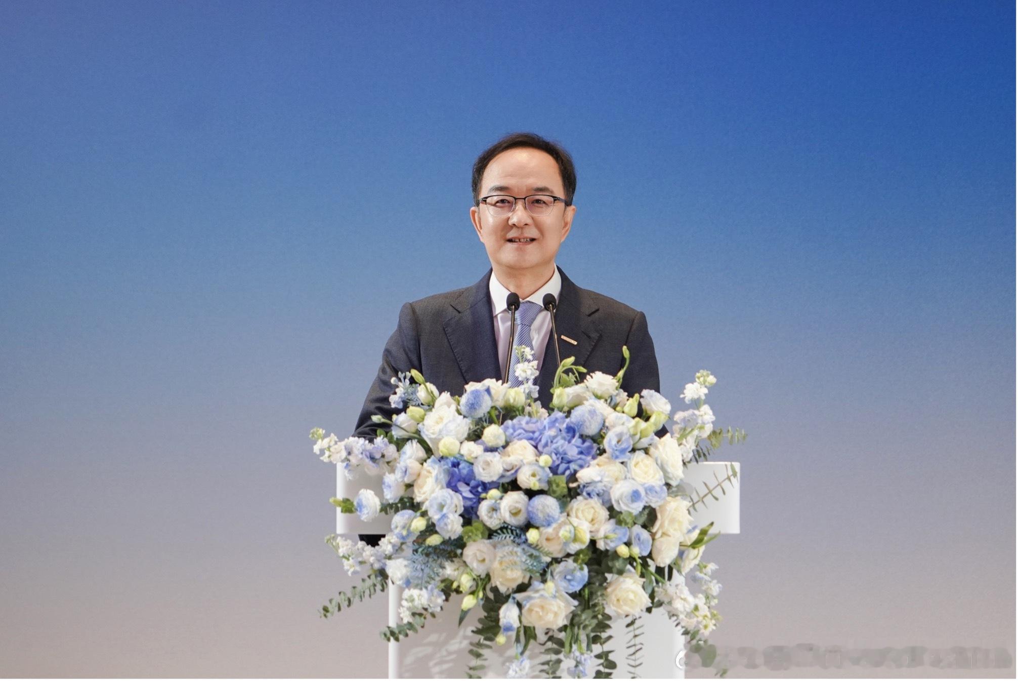【蔚来公司与吉利控股集团达成充换电领域全面战略合作】9月28日，蔚来控股有限公司