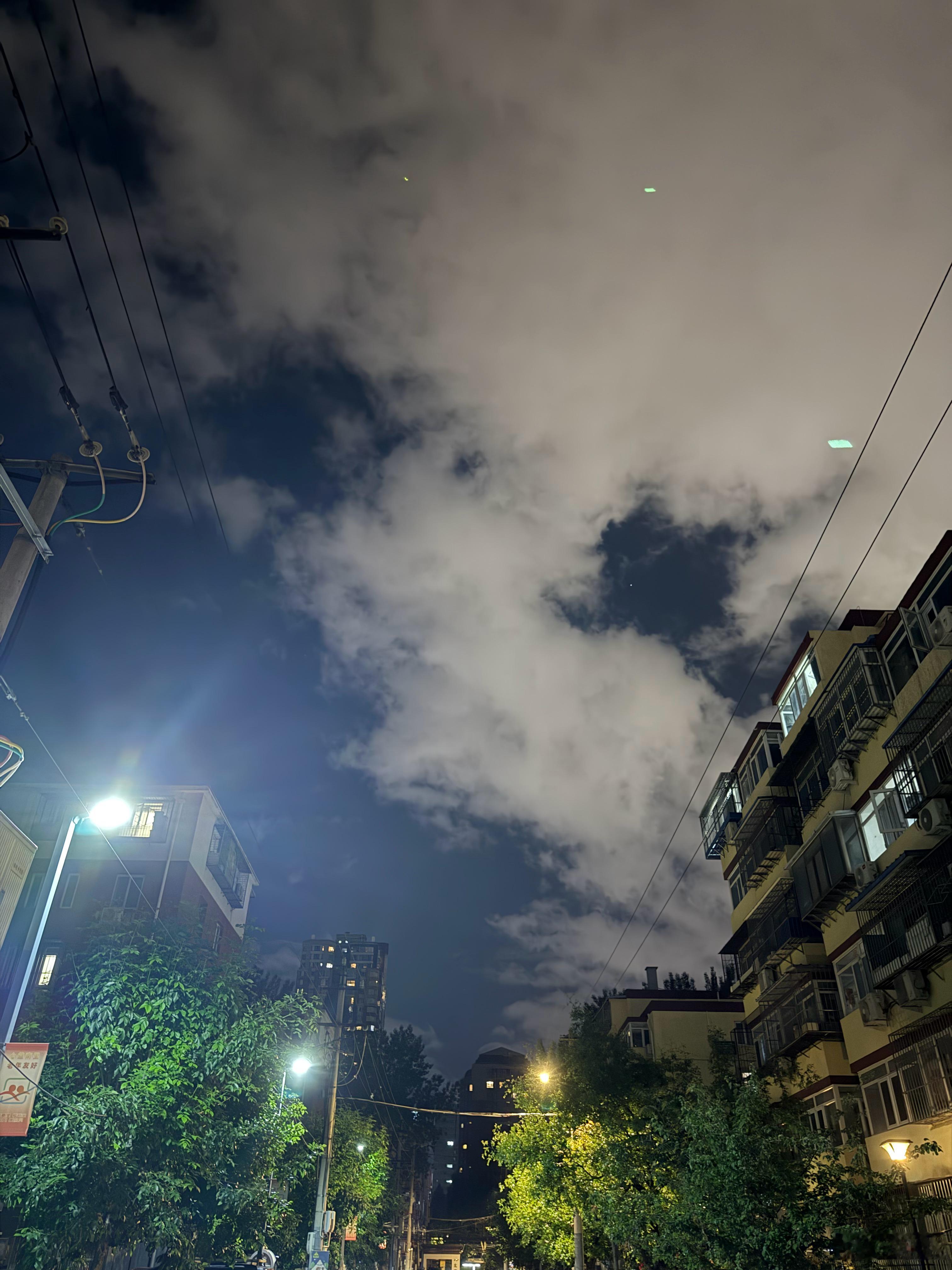 这两天最近空气是真不错，湿度正好。 