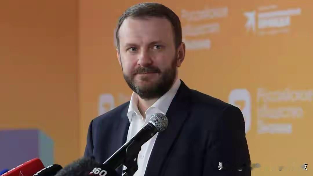 俄罗斯要发展西伯利亚向东转，靠迁都无法解决，与中方合作是关键