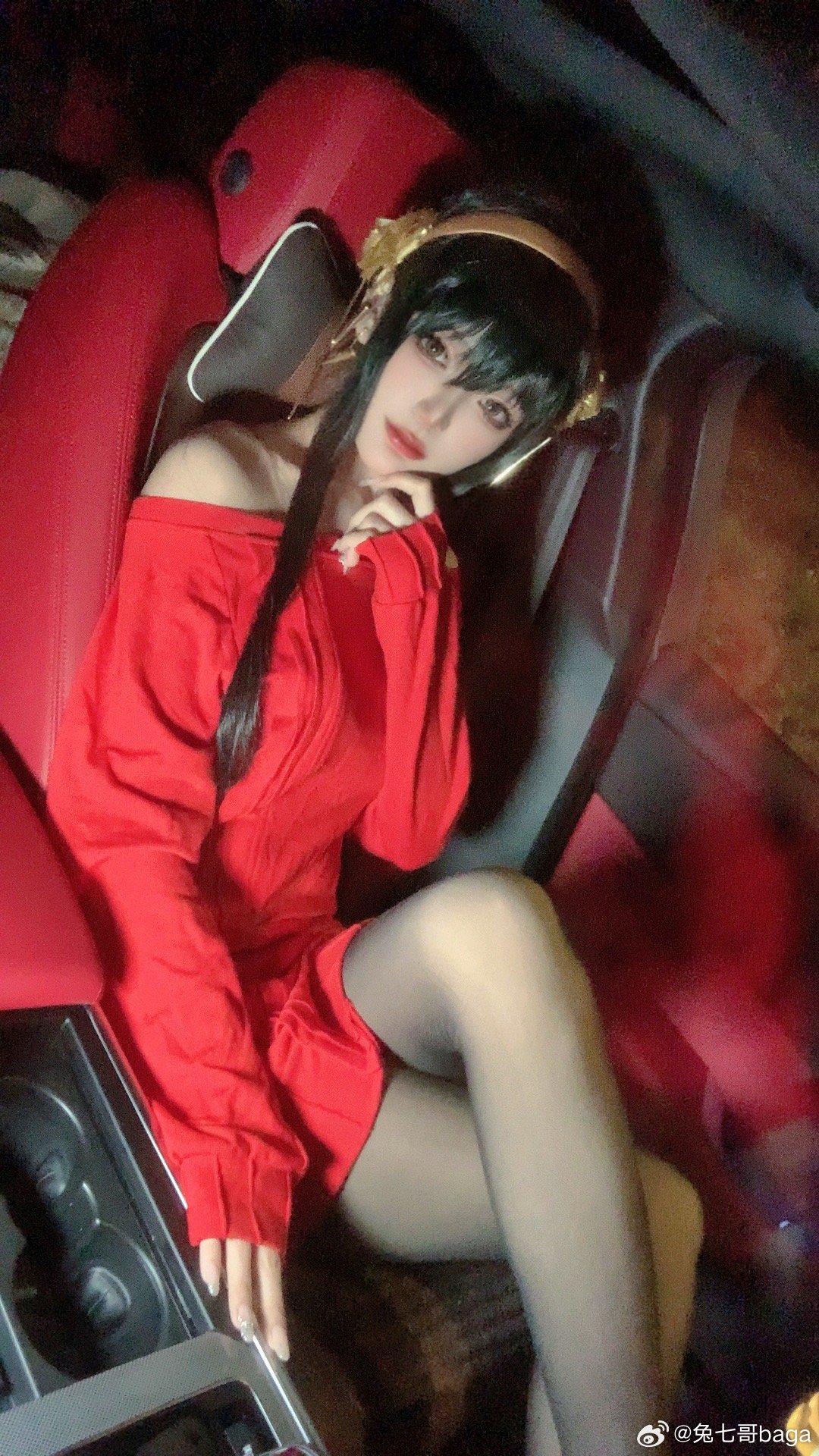 黑丝也有光腿神器版本真是太好了#约尔##突破次元壁# ​​​