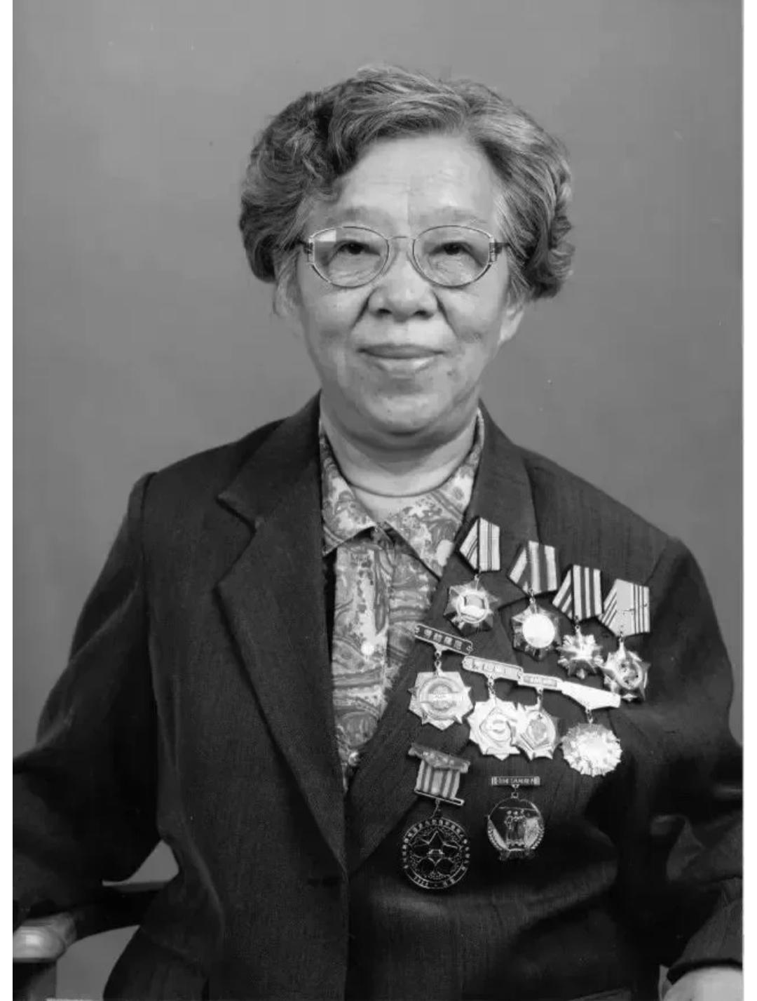 102岁萨本茂去世，被誉为“人民海军居里夫人式女杰”
据相关报道获悉，海军化学应