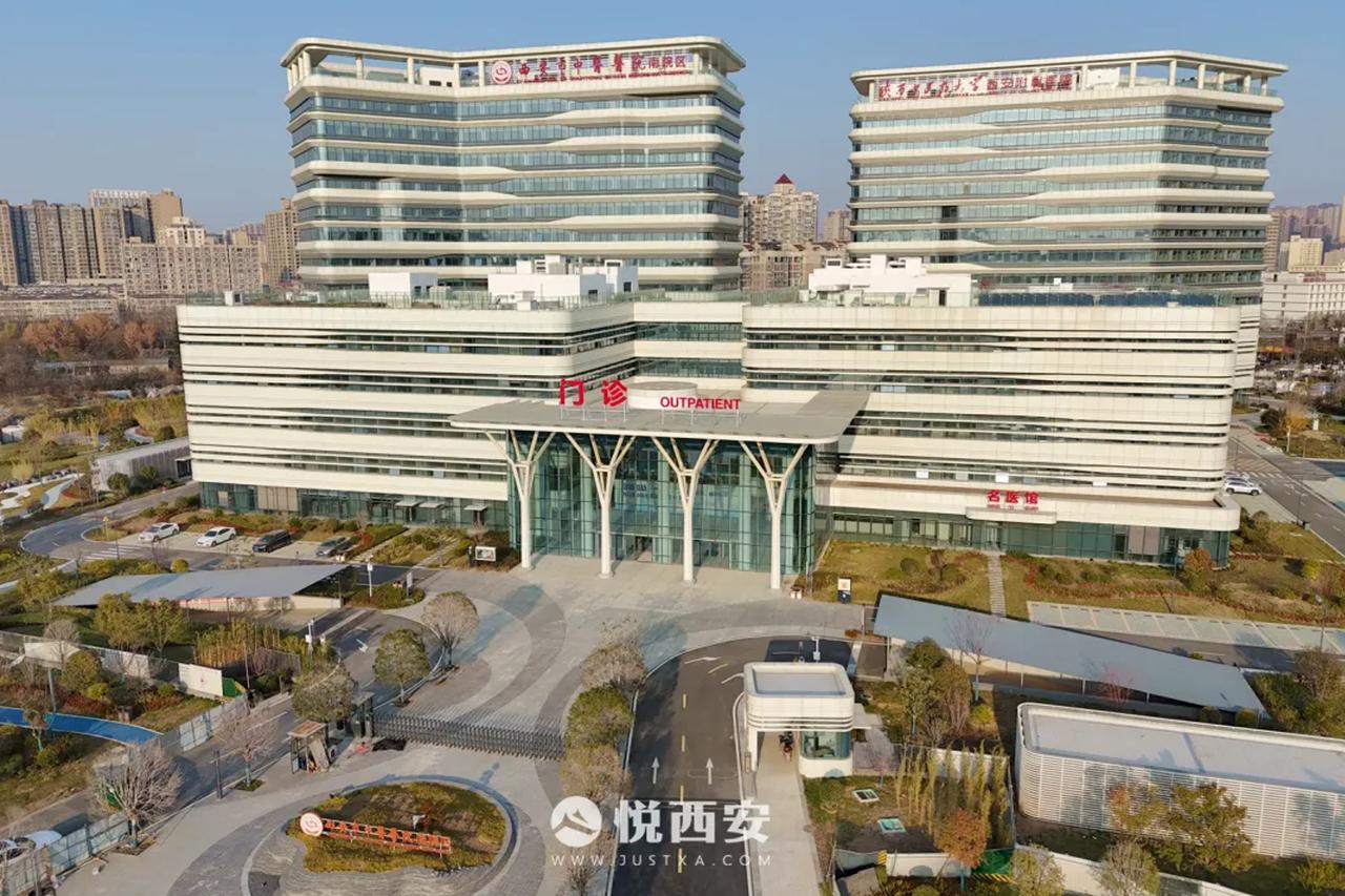 历经5个月的门诊试运营，坐落于长安区潏河路的西安市中医医院南院区今日全面开诊，成