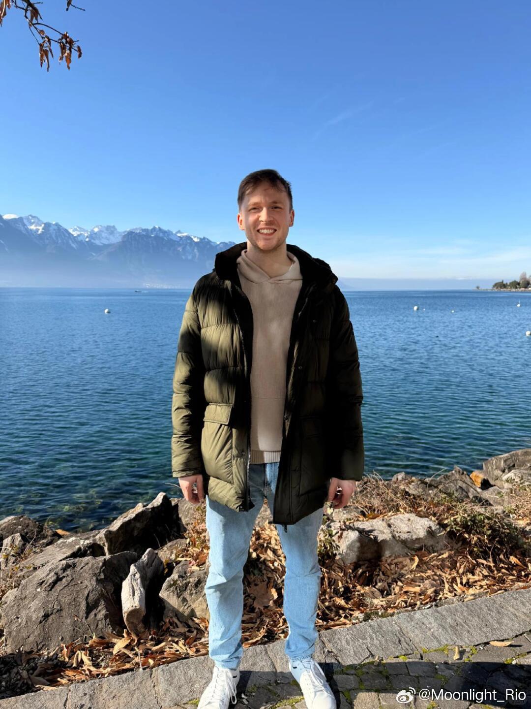 杜达🍠：有山有水有灵气🏞️在蒙特勒看到如此美丽的风景，真是一种享受！梦想着有