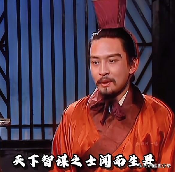 很多网友应该都替程昱打抱不平，明明我提醒过你曹老板，铁锁连船，敌人火攻如之奈何？