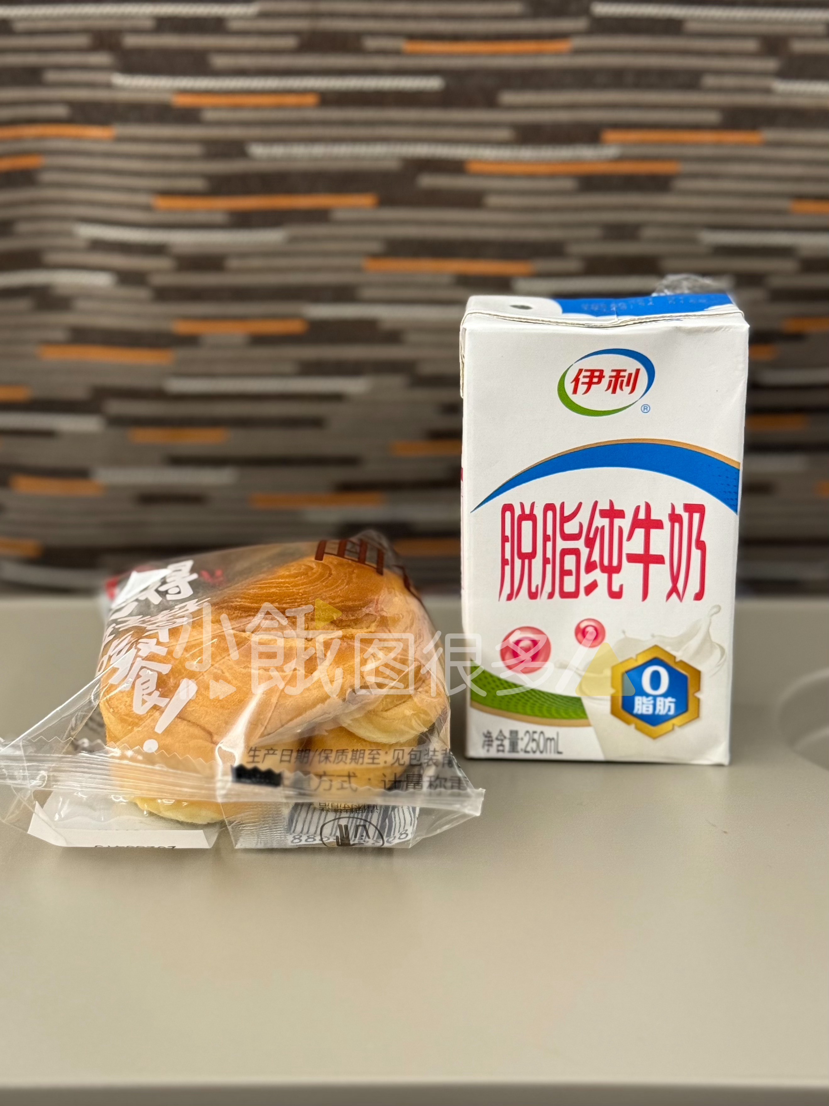 天还没亮就上高铁了[抓狂] ​​​