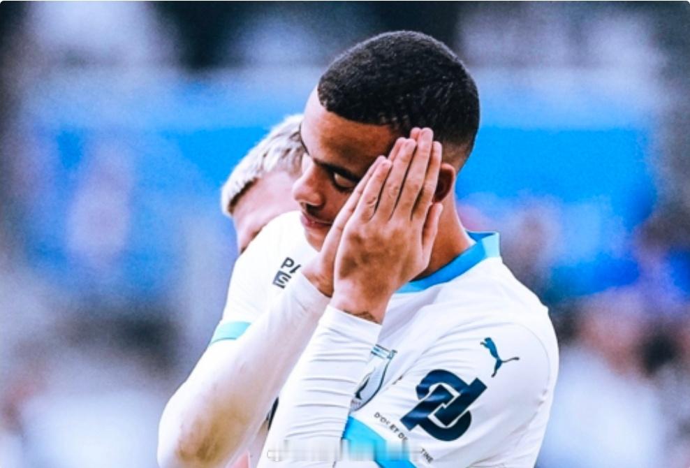 德泽尔比：格林伍德真的蜕变了，变得更有人情味偶尔也会笑了据RMC体育报道，马赛主