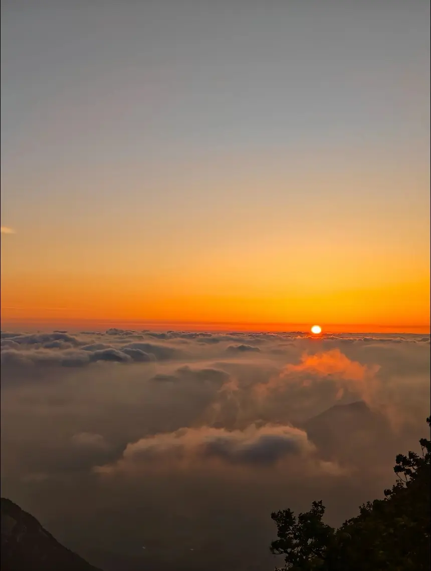 浮生无岸，请自为舟 人之渺小，犹沧海一粟。 蜉蝣一世，皆朝生暮死。
