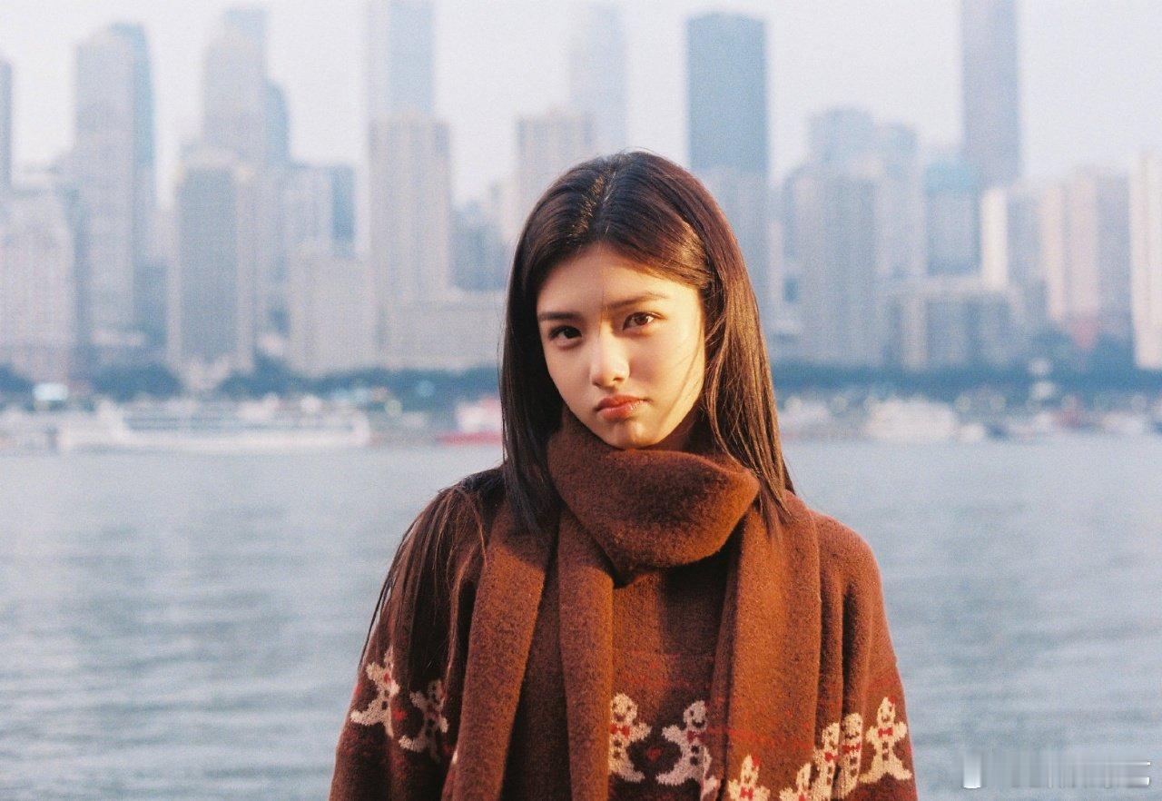 艾米 不知道我的身材很曼妙 艾米宝宝的玩梗天赋藏不住了！探班时的神回复笑翻全场，