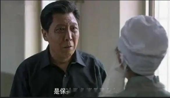 科技主线未改，警惕高位分歧与降温美股隔夜分化——纳指跌0.46%、道指涨0.14