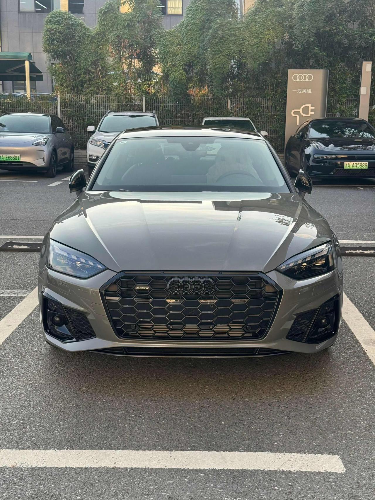 2025款奥迪A5 Sportback四驱典藏版上市了，有40TFSI时尚动感型