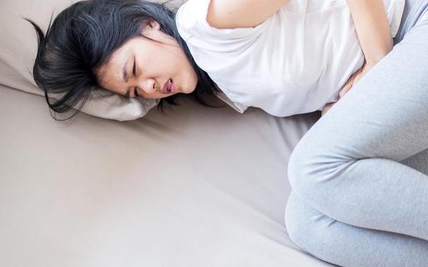 原发性痛经和继发性痛经，有什么区别，你知道吗？
 
痛经不是一句“忍忍就好”能打