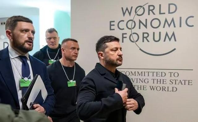 普京打够了？美国开出最后条件：乌克兰割让顿巴斯，获得8000亿美元。意大利《晚邮