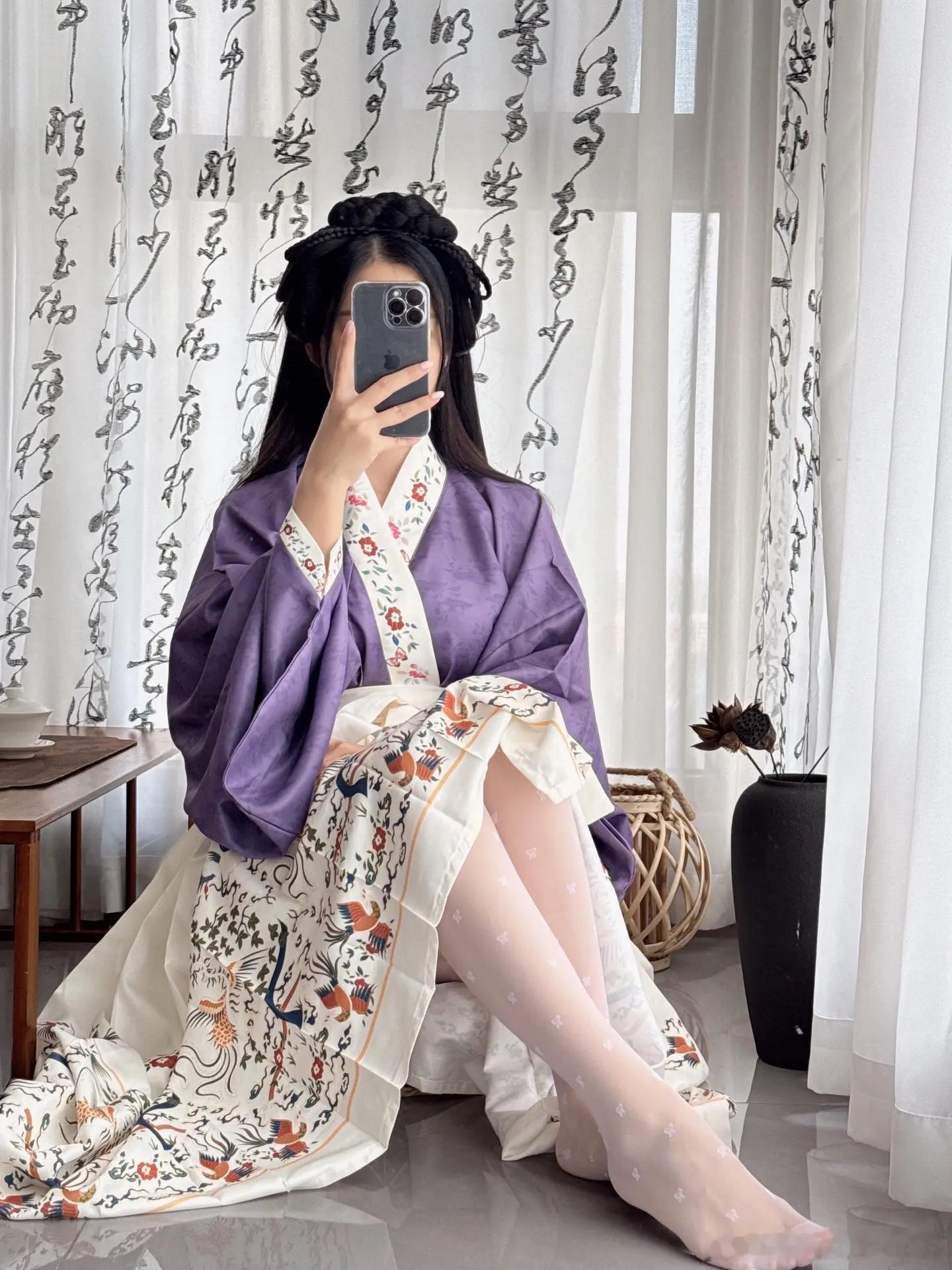 汉服配丝袜，穿越时空的美～ 