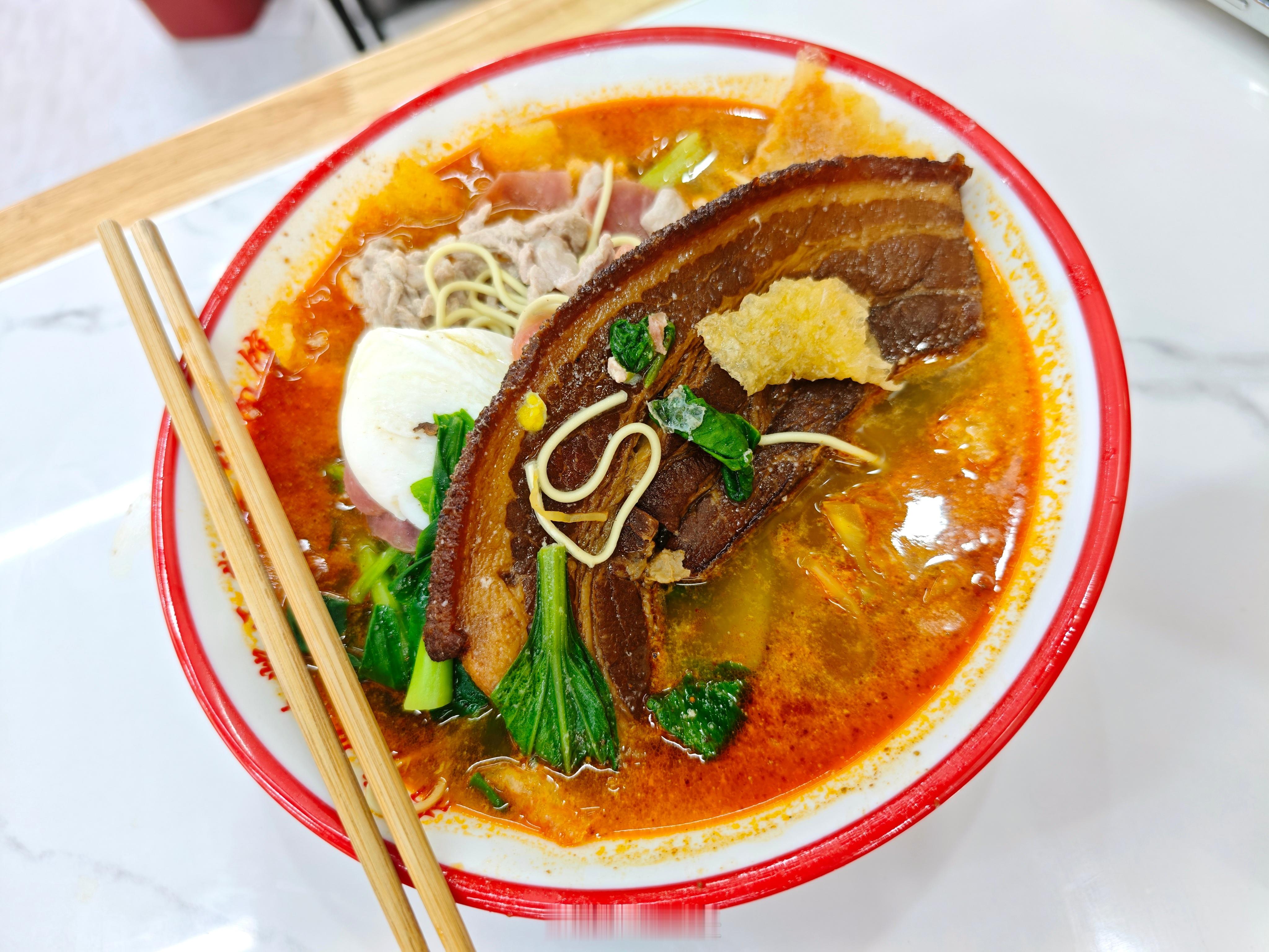 实话实说主打小煮面的店大肉做的都一般猜猜这是哪家面馆提示一下在南湖[吃瓜] ​​