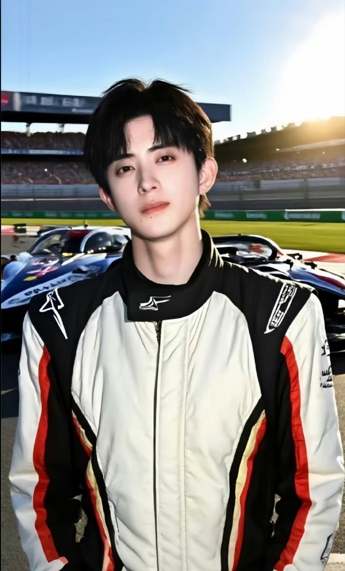 内娱男明星赛车手bking内娱赛车手Bking天团集结！敖瑞鹏、田栩宁、周翊然、
