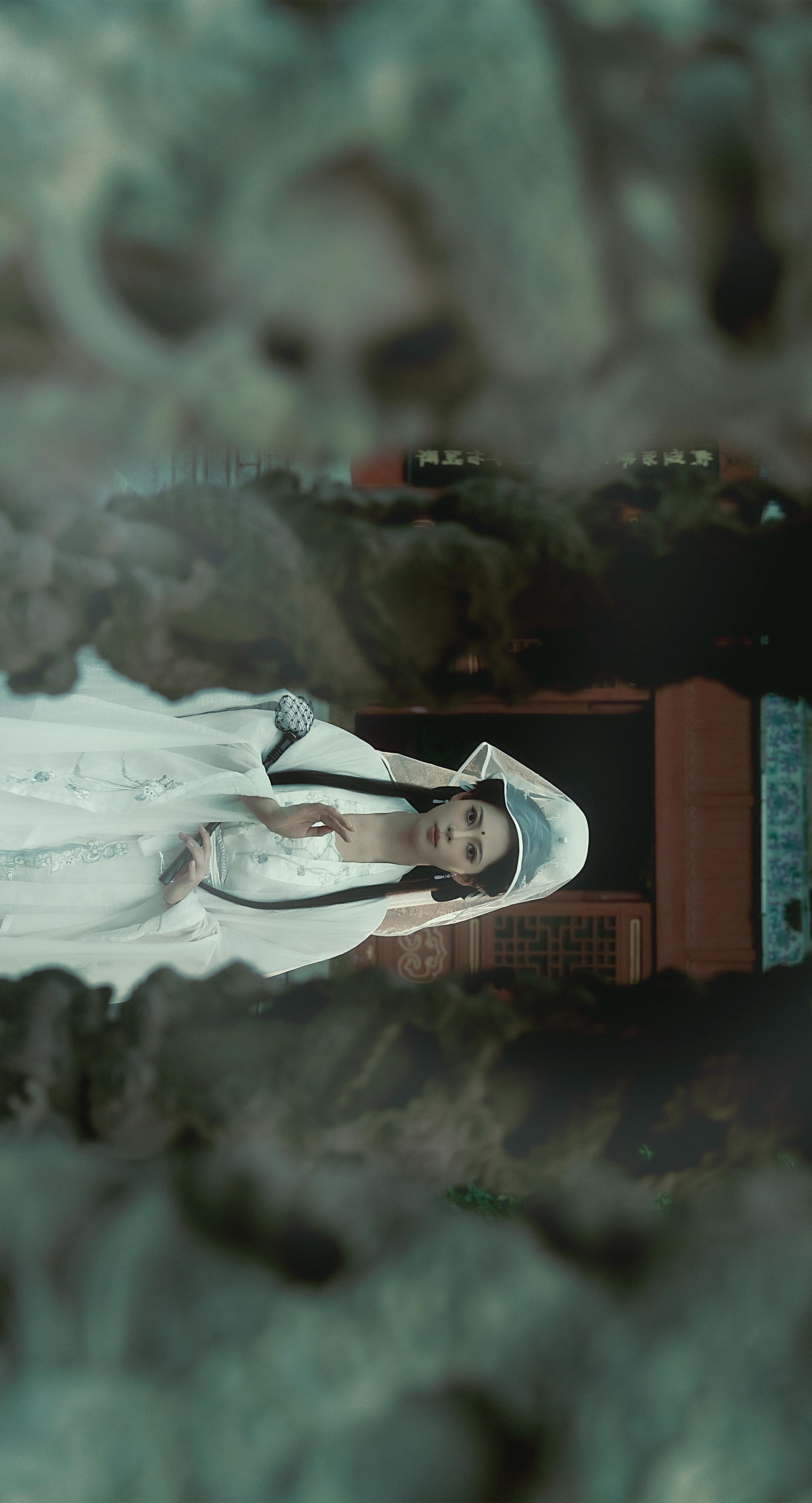 转眼如隔世   已是很多年。