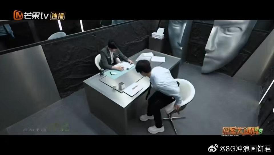 看完密逃MV想给自己一个拥抱密室大逃脱为陆虎新歌手搓MV 密逃真的太会了！为陆虎