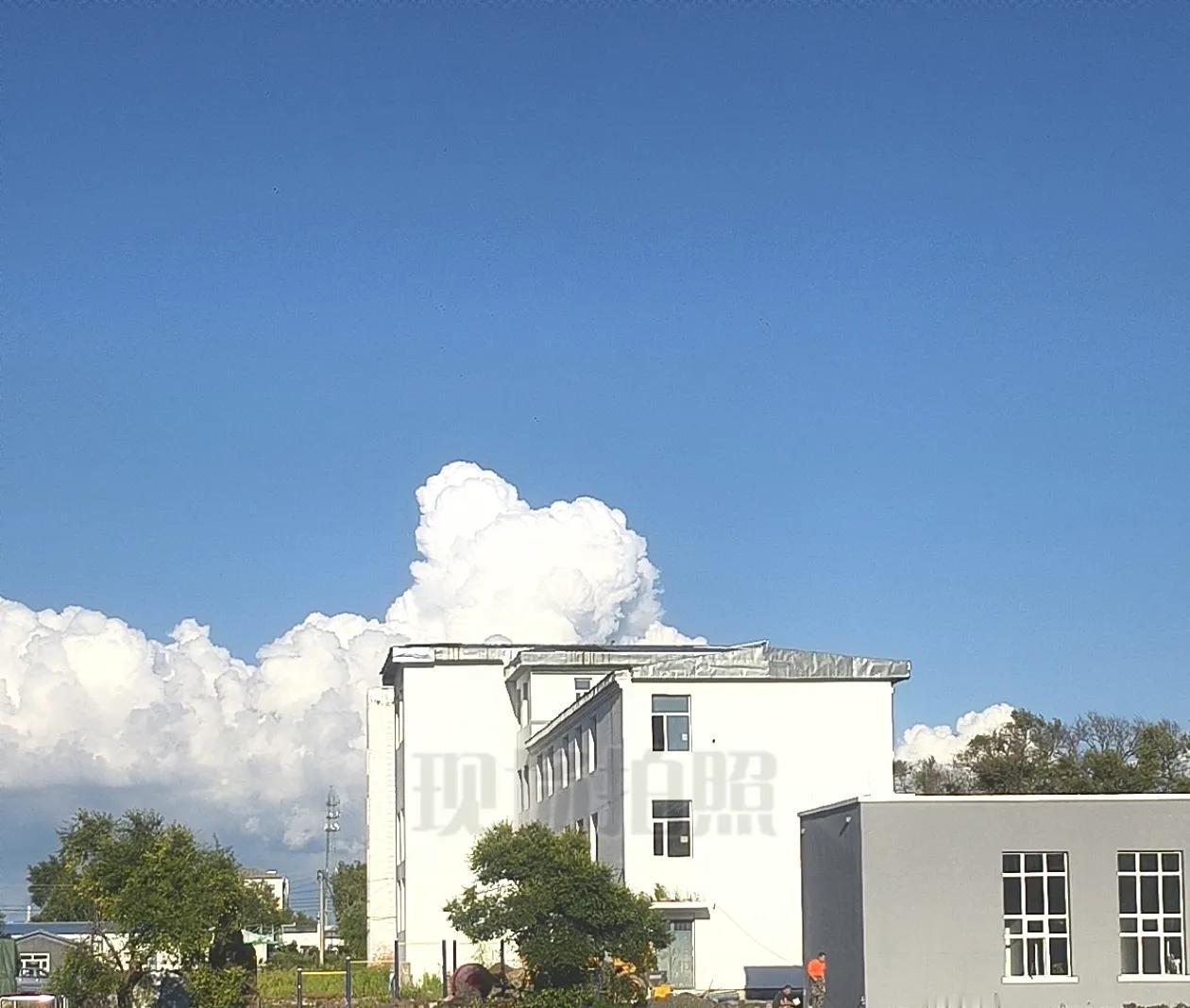 今天学习到了一招挣钱的方法 。

我在头条上看到有一个博主分享他赚钱的方法 ：那