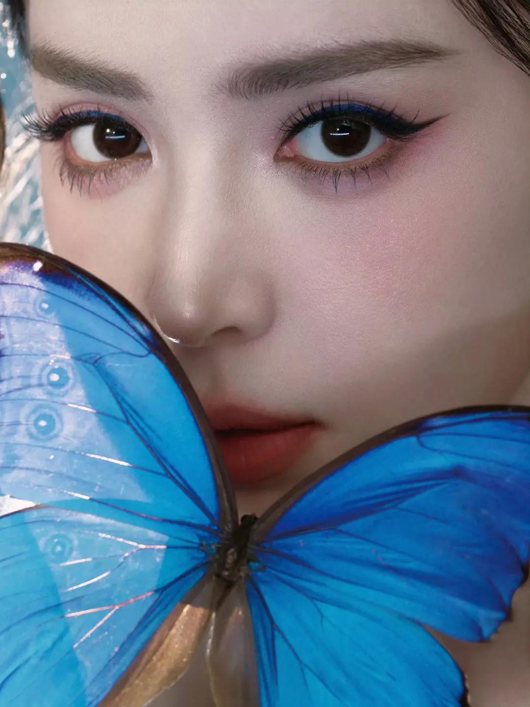 古力娜扎VOGUE出图，蝴蝶仙子本仙啊！

真的是好完美的一张脸，同时工作室出图